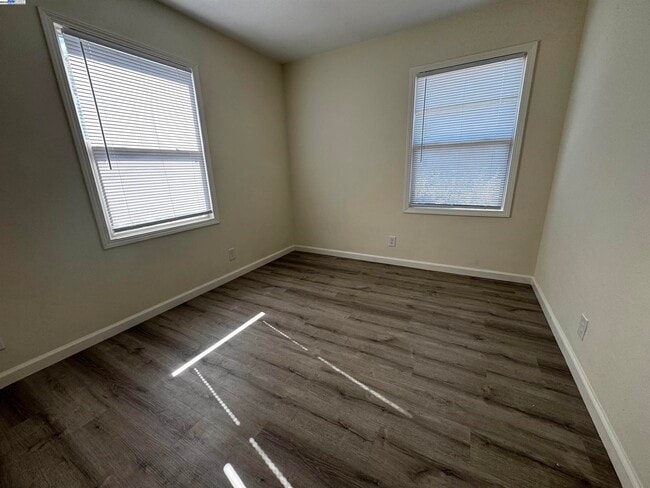 Building Photo - 610 Via Mirabel
