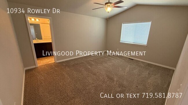 Building Photo - 10934 Rowley Dr
