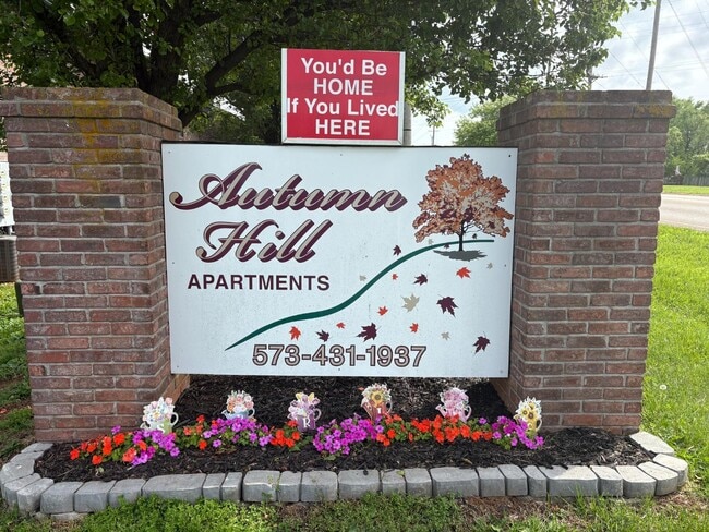 Building Photo - 1015 N St Joe Dr