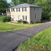 Building Photo - 9760 Bellcrest Rd
