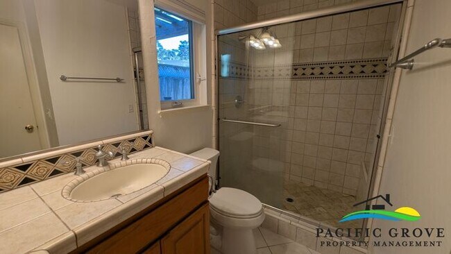 Building Photo - Bright and Cozy 3 Bedroom Home In Pacific Grove