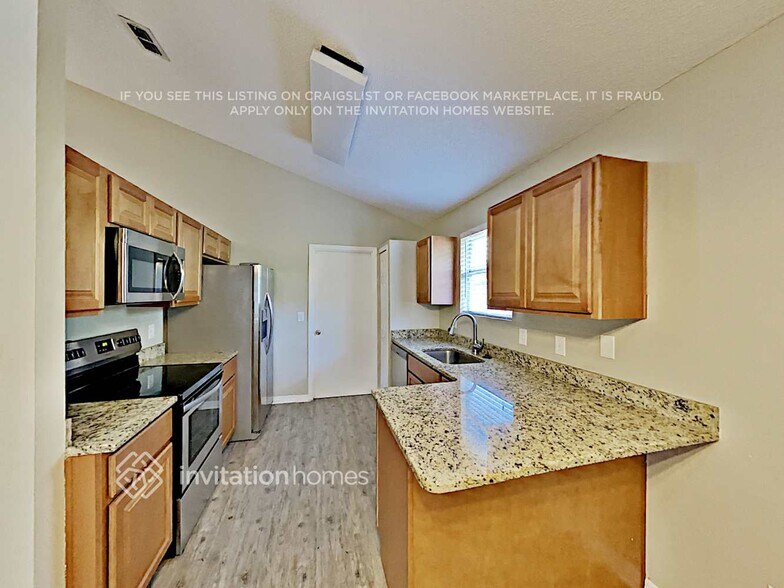Building Photo - 577 Remington Oak Dr