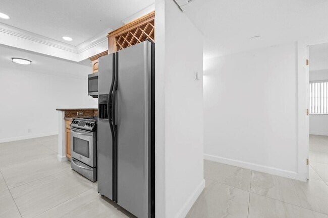 Building Photo - 1515 E Broward Blvd