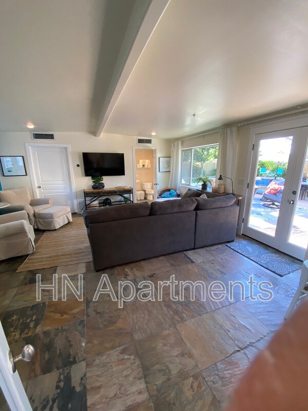 Building Photo - 2110 S Mill Ave