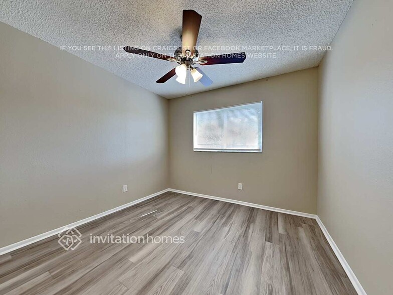 Building Photo - 11417 Smokethorn Dr