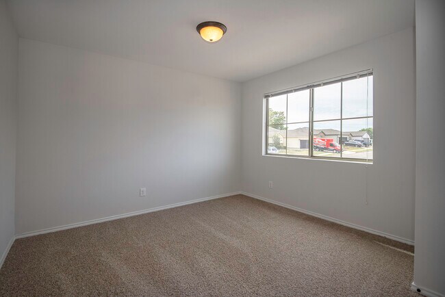 Building Photo - 7202 Colina Way