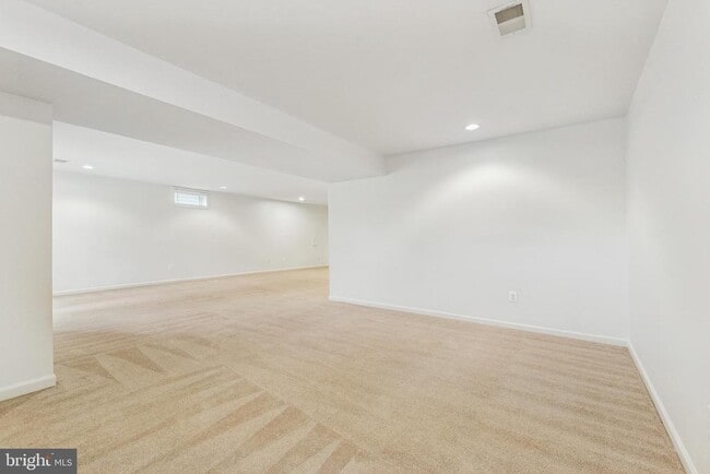 Building Photo - 16056 Sheringham Way