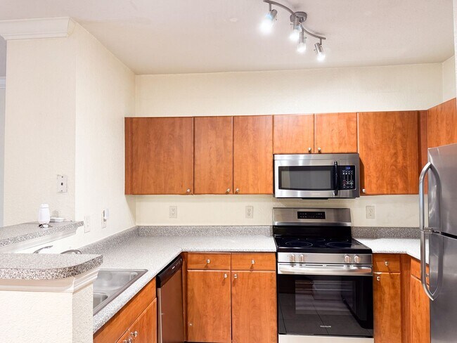 Building Photo - The Grande Downtown - One bedroom one bath...