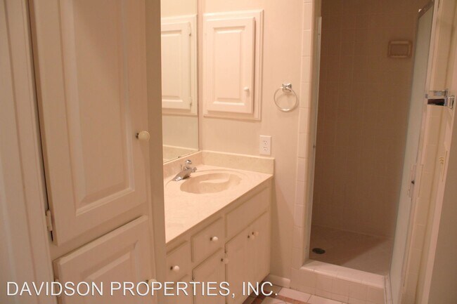Building Photo - 2 br, 2 bath House - 100 El Prado #201