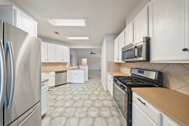 Building Photo - 17911 Egret Lake Way
