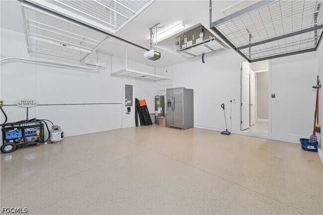 Building Photo - 28076 Foxrock Ct