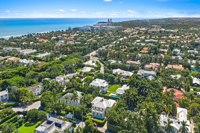 Building Photo - 210 Emerald Ln