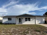 Building Photo - 7220 Fox Hollow Dr