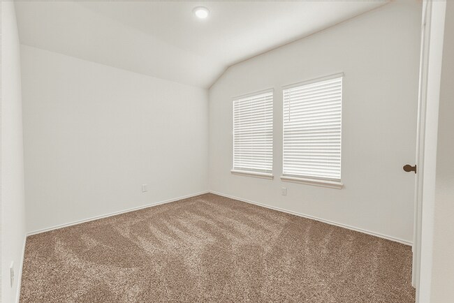 Building Photo - 3002 Titus