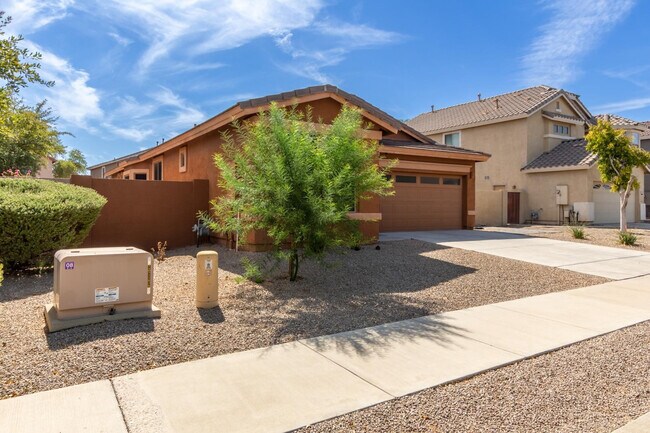 Building Photo - 15273 W Edgemont Ave