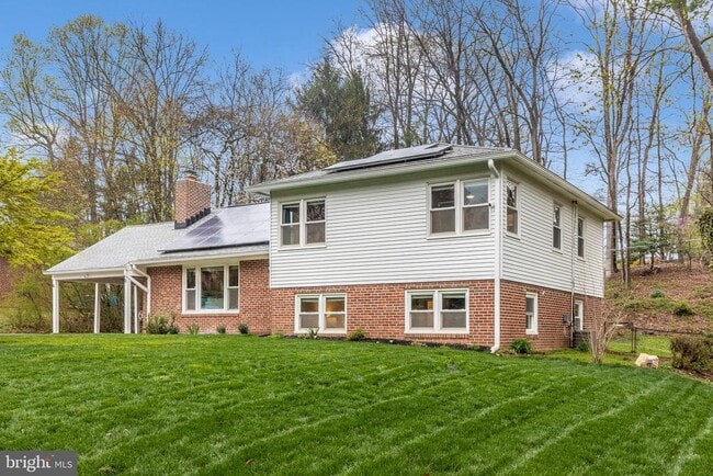 Building Photo - 6510 Panorama Dr