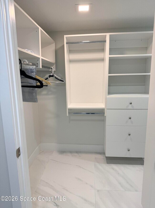 Building Photo - 3223 S Atlantic Ave