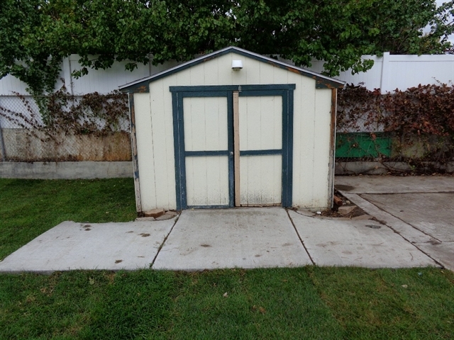 Building Photo - 2964 S Fetzer Dr