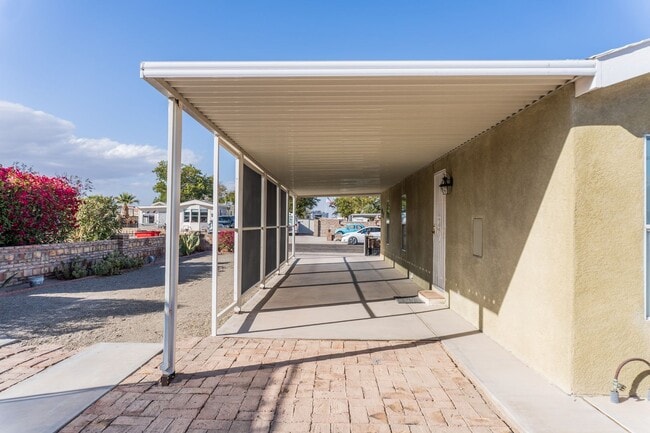 Building Photo - Cozy & Bright Manufactured Home in Fortuna Foothills – Furnished or Unfurnished!