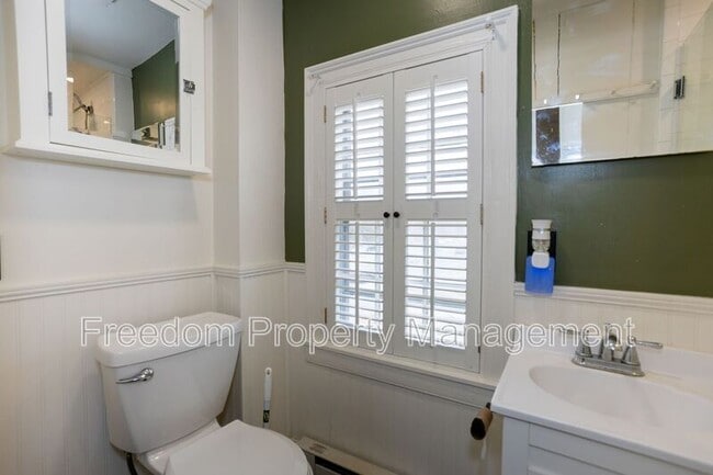 Building Photo - 8200 Buckland Mill Rd