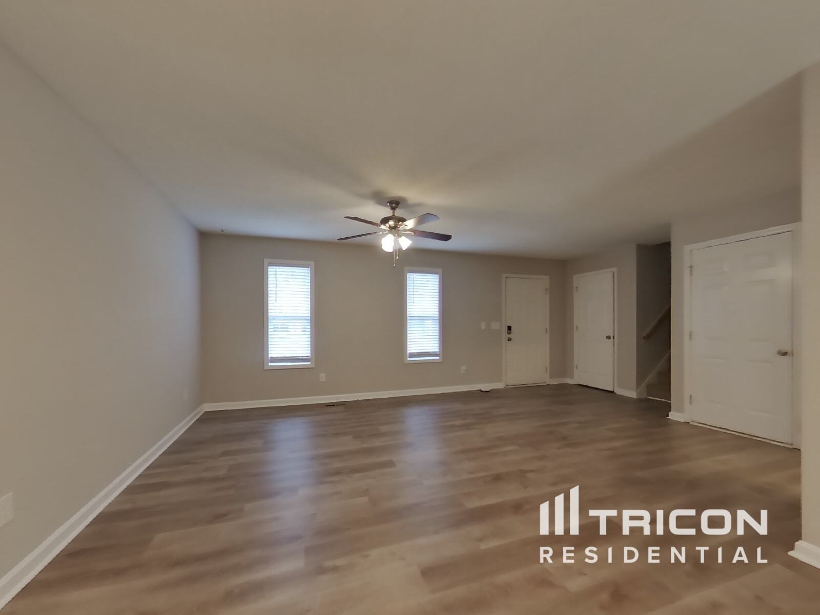 Building Photo - 372 River Trace Dr