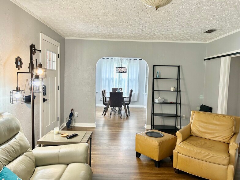 Building Photo - 5101 Blackburn St