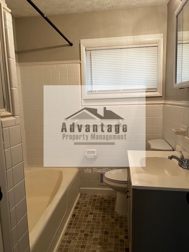 Building Photo - 5895 Jonesboro Rd