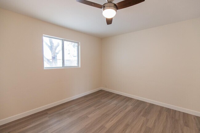 Building Photo - 8352 N 3rd St