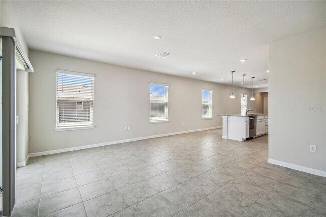 Building Photo - 11896 Thorncrest Dr