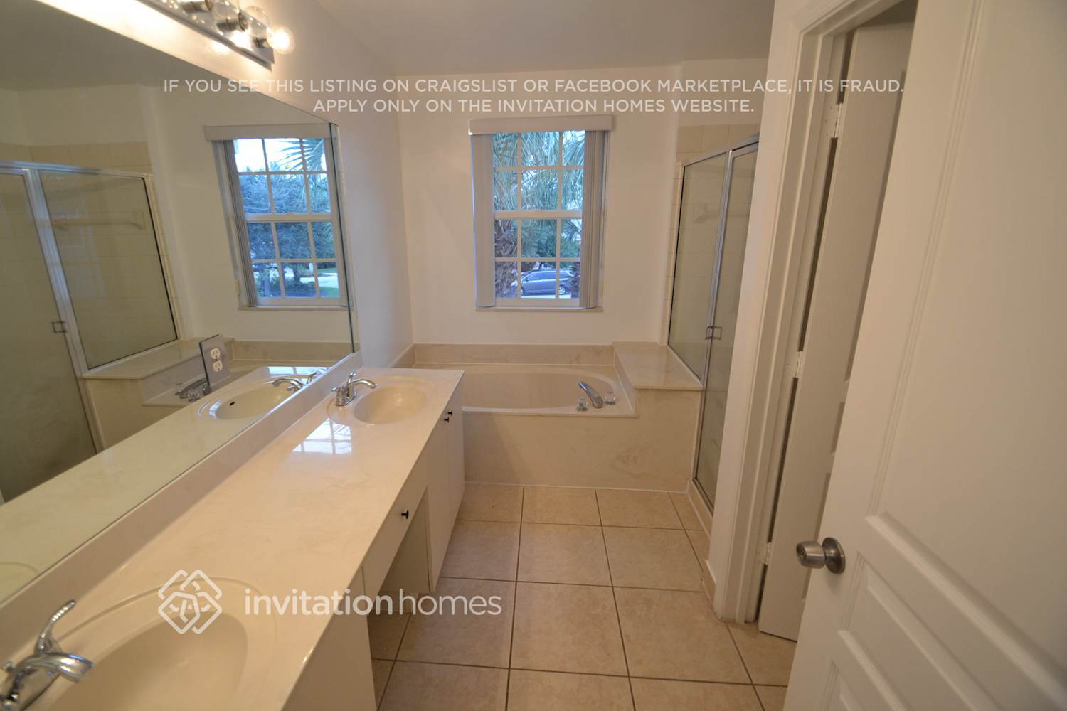 Building Photo - 5115 Crescent Moon Dr