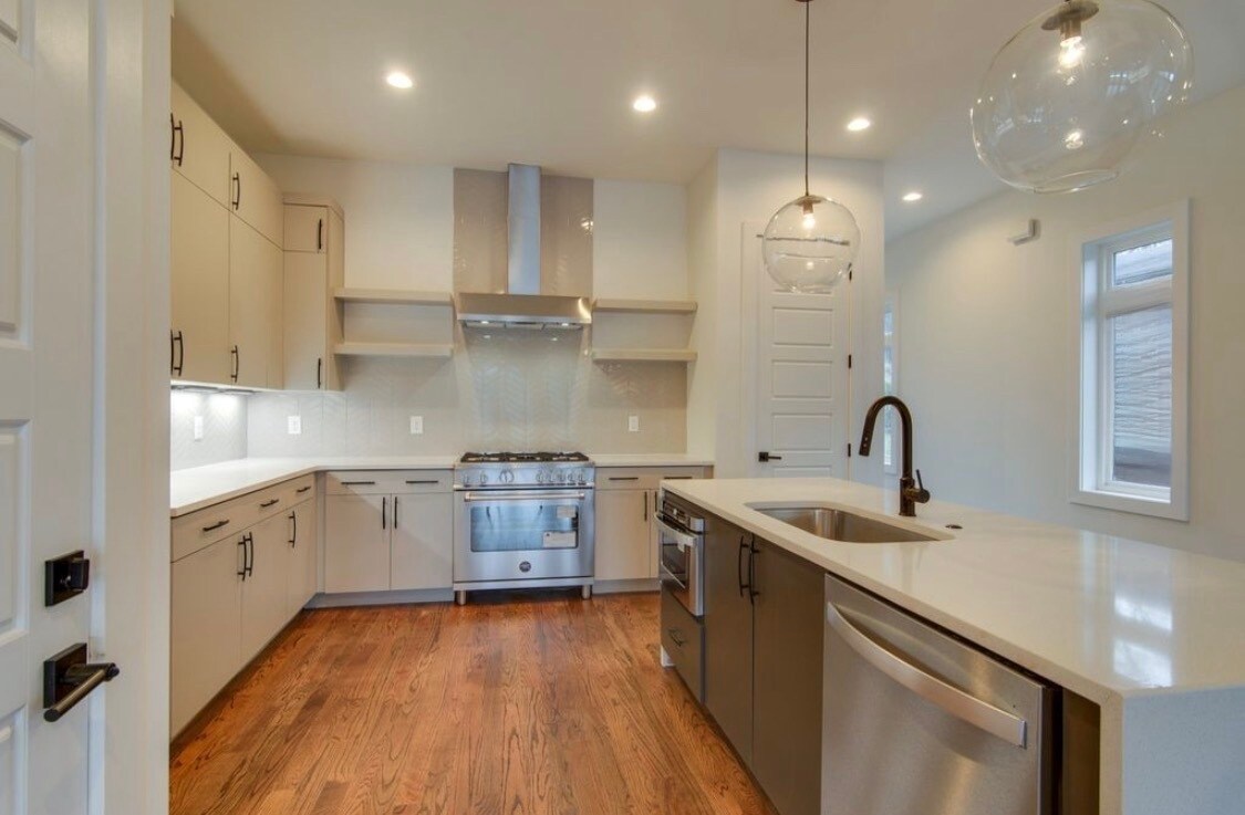 Building Photo - 3325 Felicia St