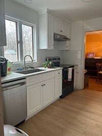 Building Photo - Beautiful 3 Bedroom, 2 Bathroom Home – Wal...