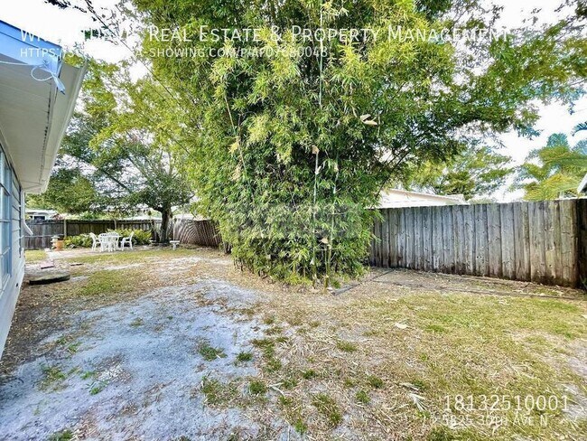 Building Photo - 5825 30th Ave N