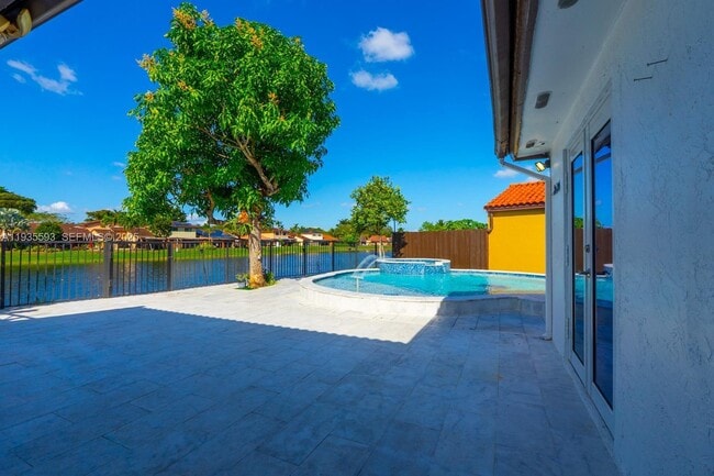 Building Photo - 17302 NW 63rd Pl