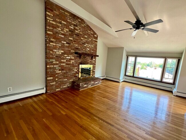 Building Photo - 11 Togan Way
