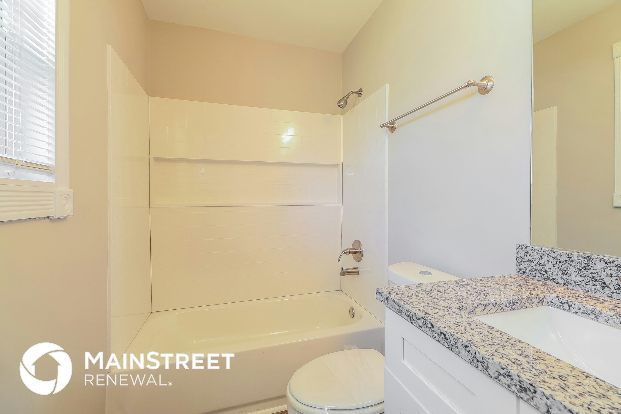 Building Photo - 207 E Wade St