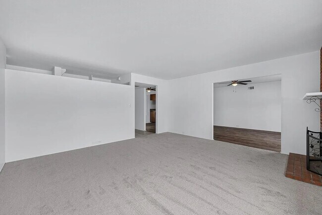 Building Photo - 1129 Nidrah St