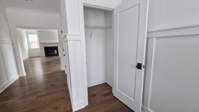 Building Photo - FIRST MONTH FREE - Beautiful 3BR 2.5BA Home in Statesville • 2 Car Garagge Tours