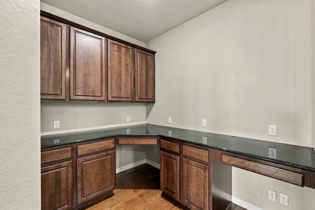 Building Photo - 17805 Silent Harbor Loop