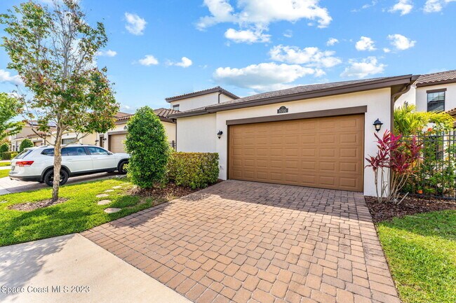 Building Photo - 8700 Napolo Dr