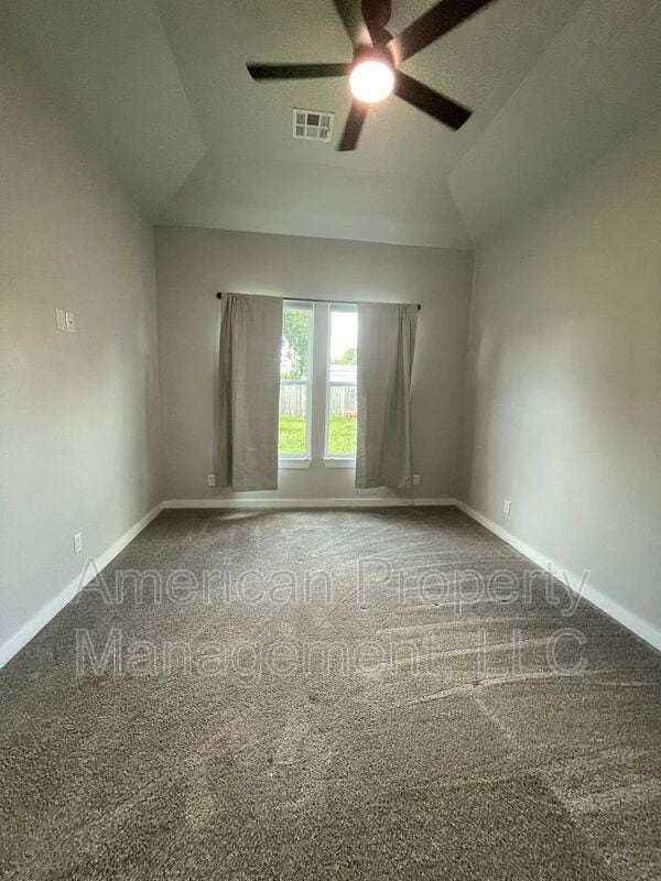 Building Photo - 311 N Choctaw Ave