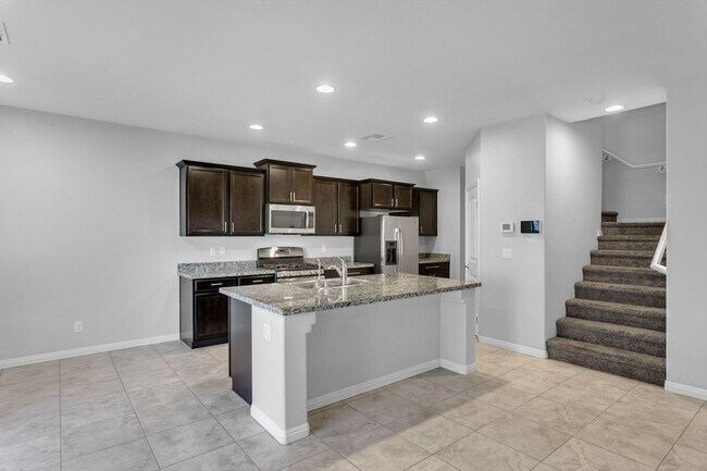 Building Photo - Great Southwest Home