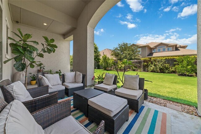 Building Photo - 17402 Hankar Way