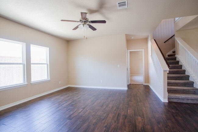 Building Photo - 1005 Papaya Cove