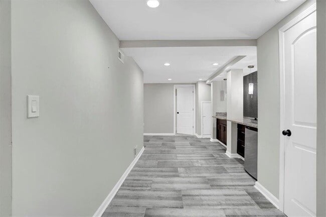 Building Photo - 2248 Farley Ct