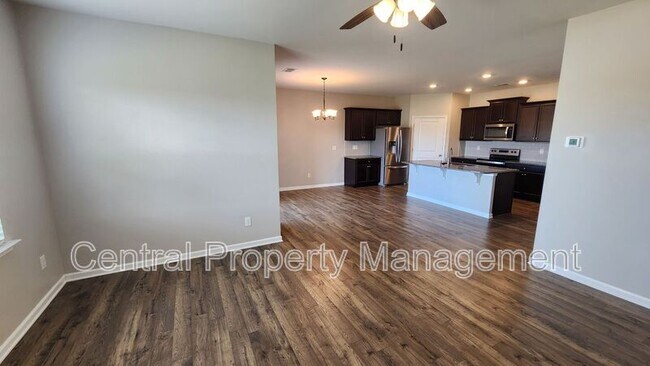 Building Photo - 731 Liberty Walk Ln
