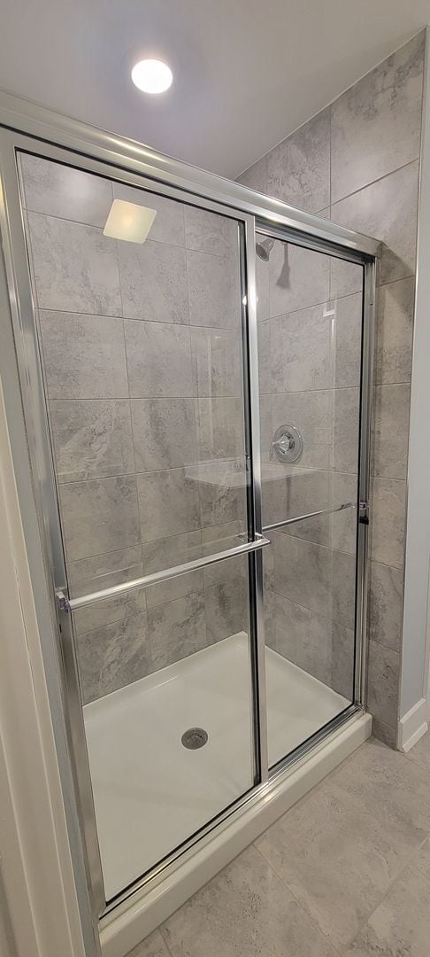 Building Photo - Large Townhome - Bensalem