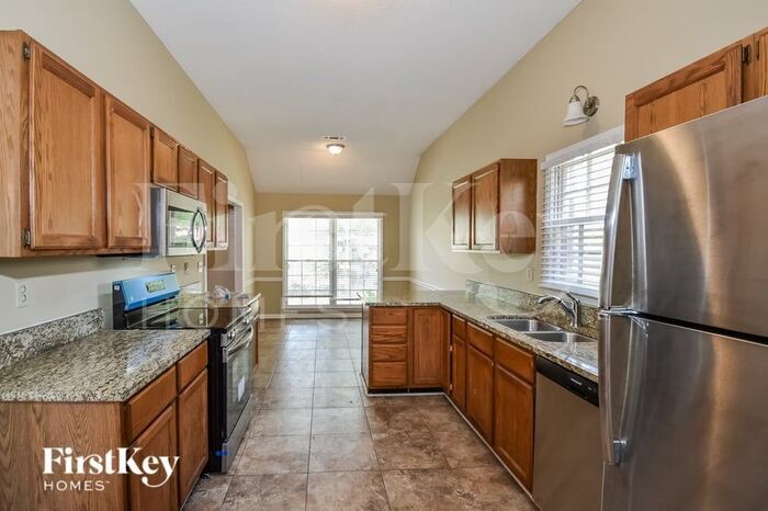Building Photo - 7452 Kingsland Dr