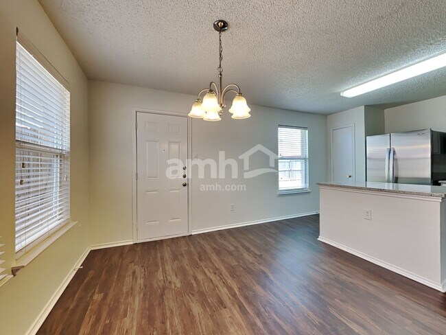 Building Photo - 5428 Kleberg Dr