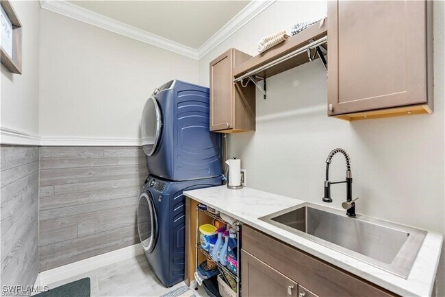 Building Photo - 19128 Elston Wy